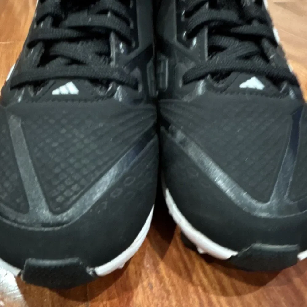 adidas Black/White Kids Baseball Softball Cleats size 1.5